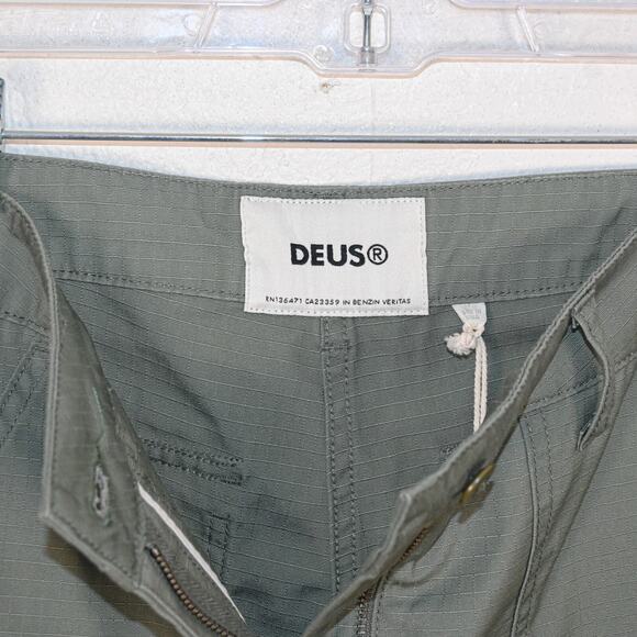 Deus Ex Machina Women's Mona Ripstop Pants in Lichen Green size Small NWT - Picture 2 of 13